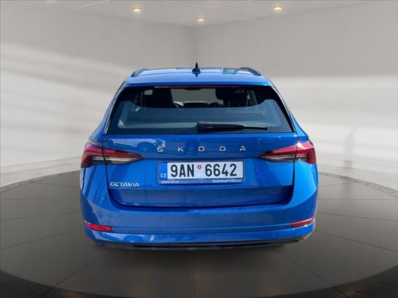 Škoda Octavia - hlavní fotka