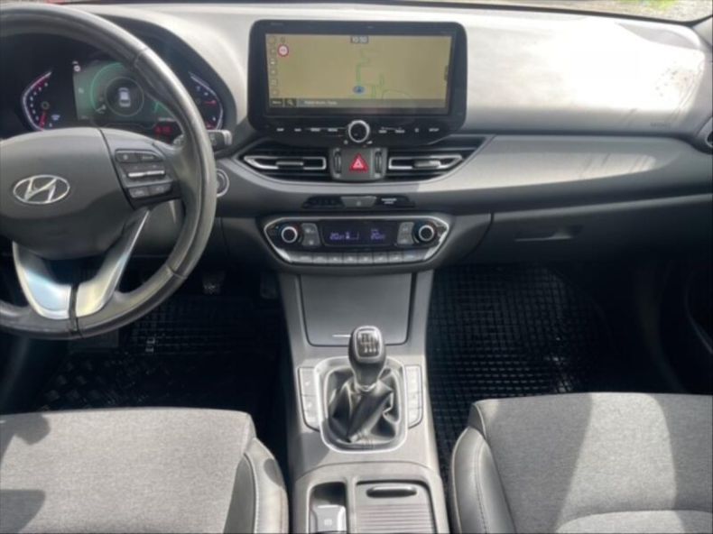 Hyundai i30 - hlavní fotka