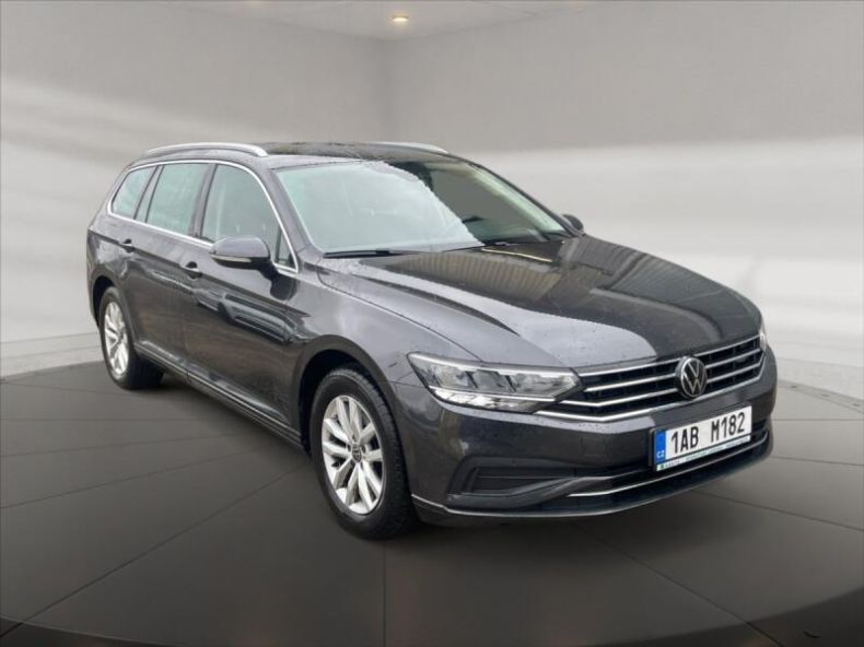 Volkswagen Passat - hlavní foto