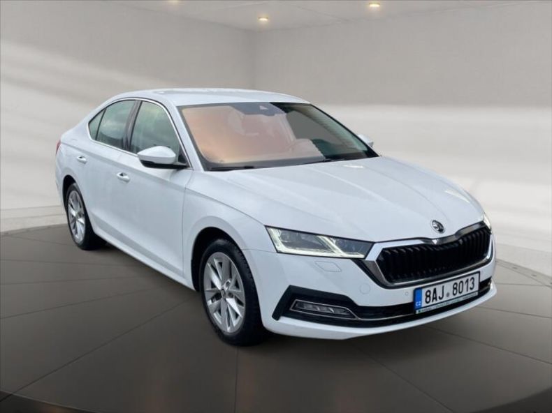 Škoda Octavia - hlavní fotka