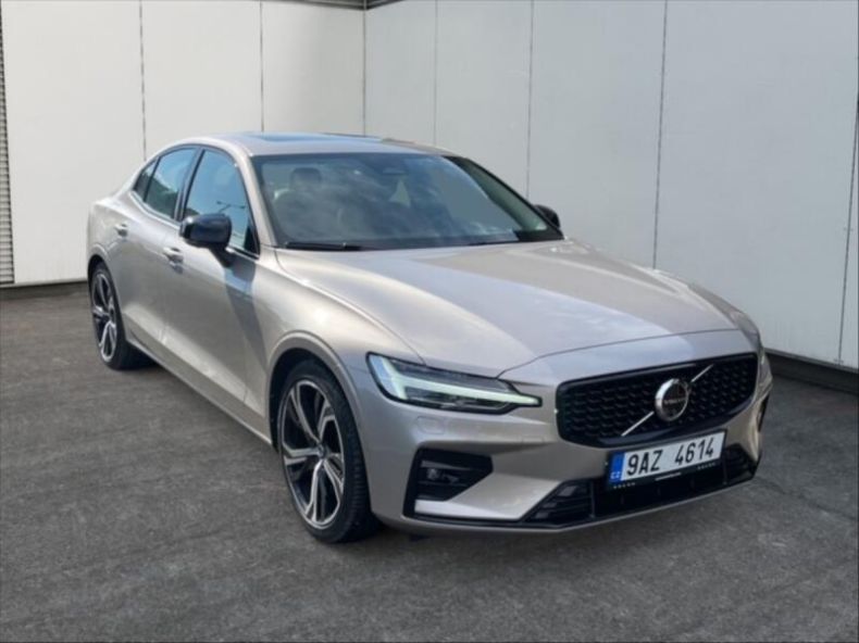 Volvo S60 - hlavní foto