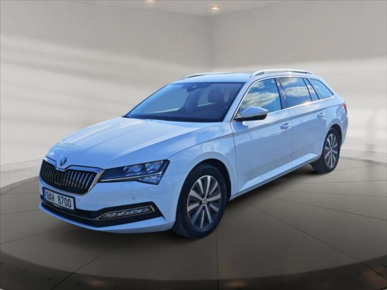 Škoda Superb - hlavní fotka