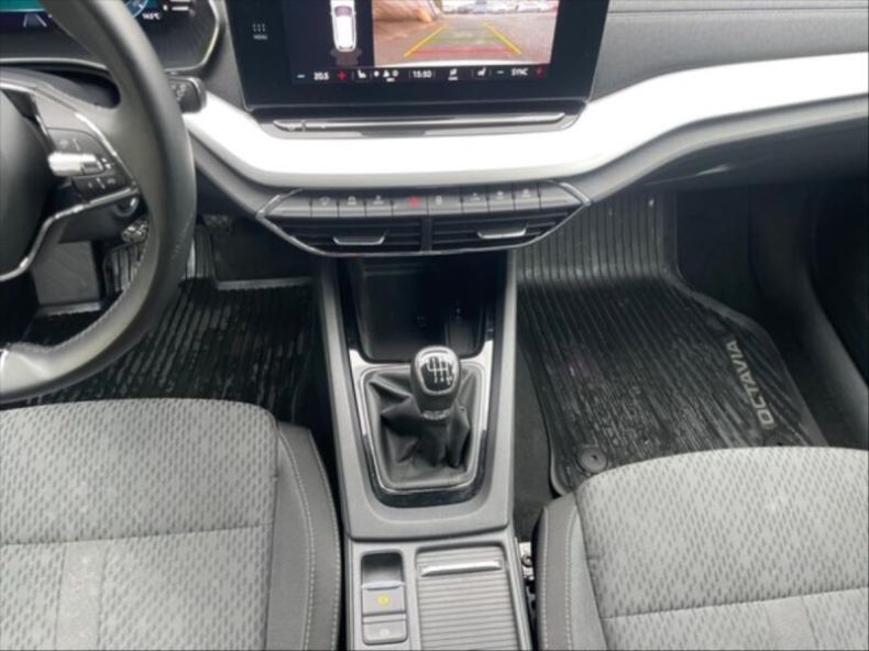 Škoda Octavia - hlavní fotka