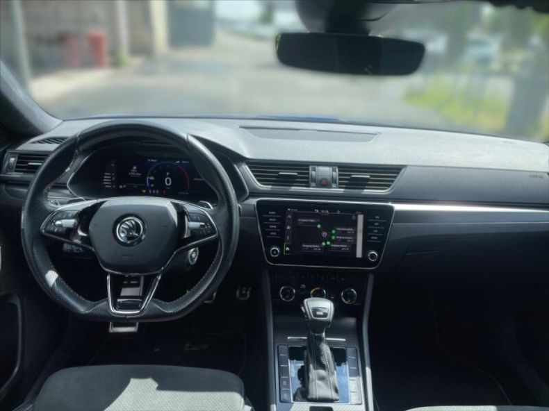 Škoda Superb - hlavní fotka