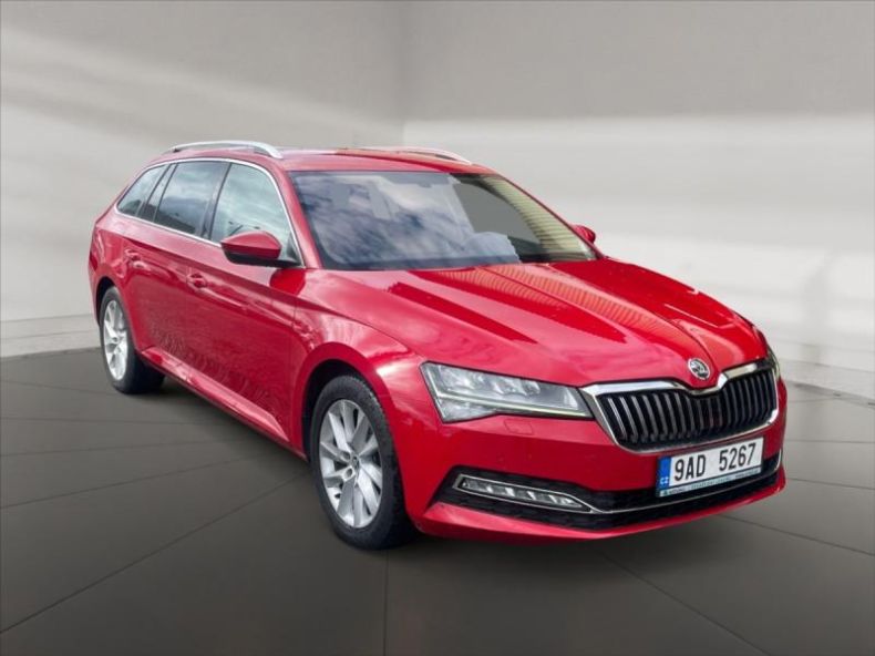 Škoda Superb - hlavní foto