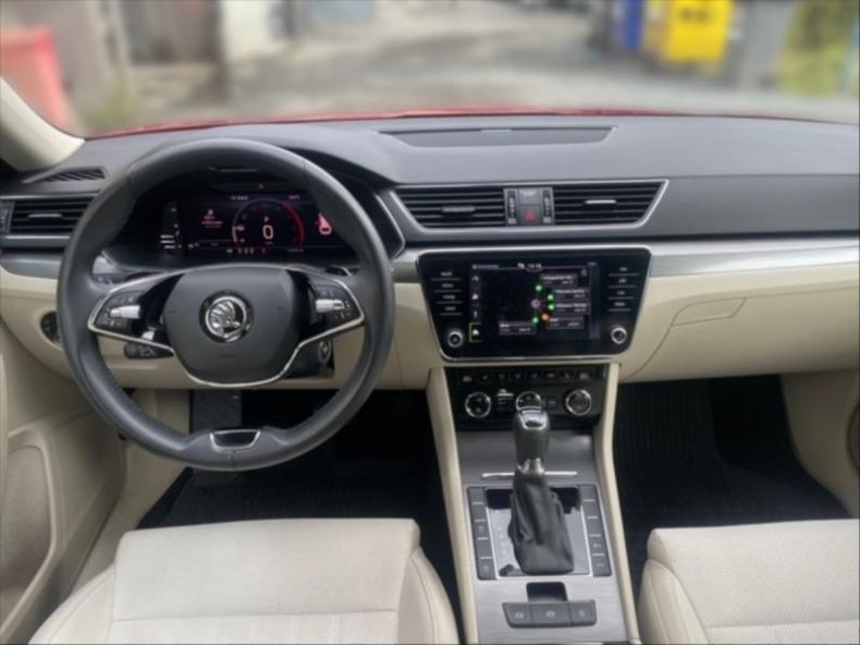 Škoda Superb - hlavní fotka