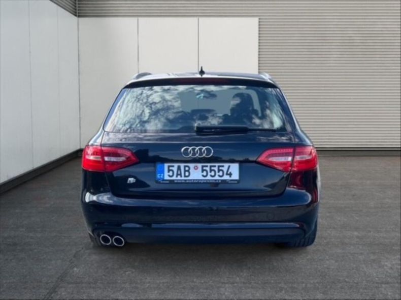 Audi A4 - hlavní fotka