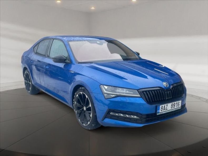 Škoda Superb - hlavní foto