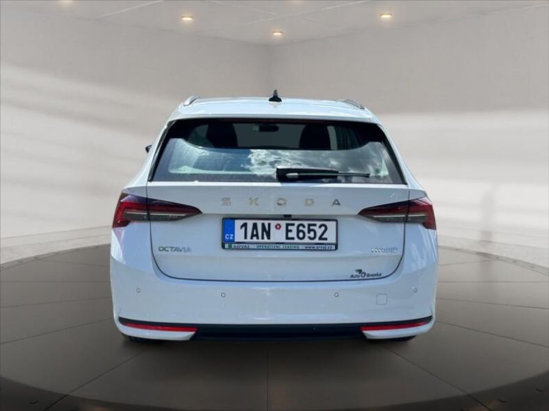 Škoda Octavia - hlavní fotka