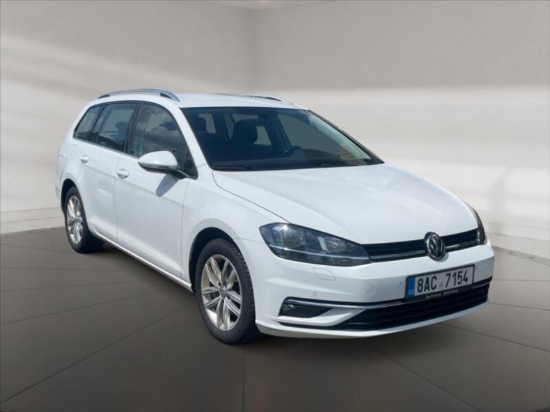 Volkswagen Golf - hlavní foto