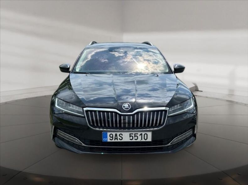 Škoda Superb - hlavní fotka