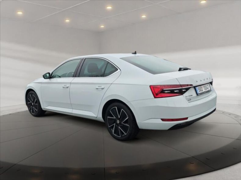 Škoda Superb - hlavní fotka