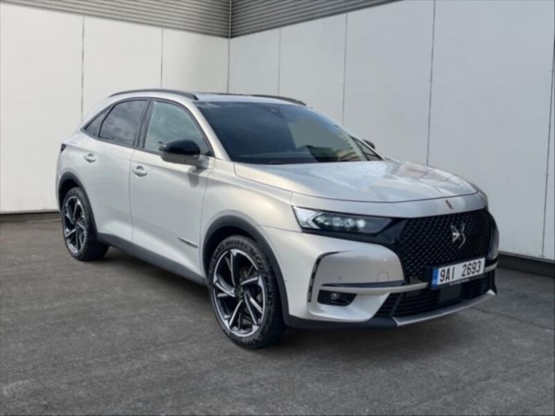 DS Automobiles DS7 - hlavní foto