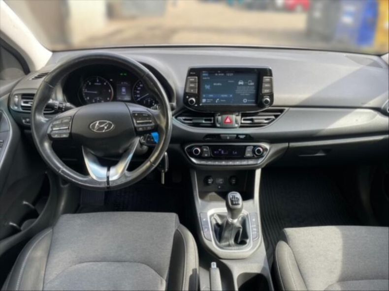 Hyundai i30 - hlavní fotka