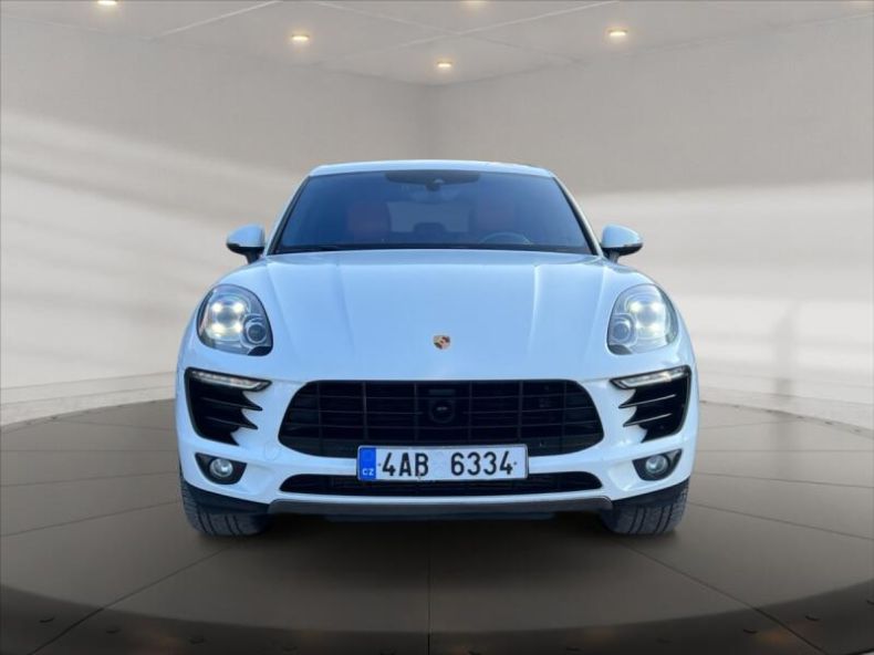 Porsche Macan - hlavní fotka