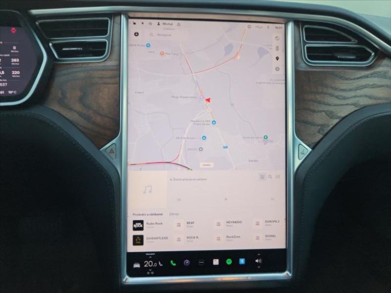 Tesla S-type - hlavní fotka