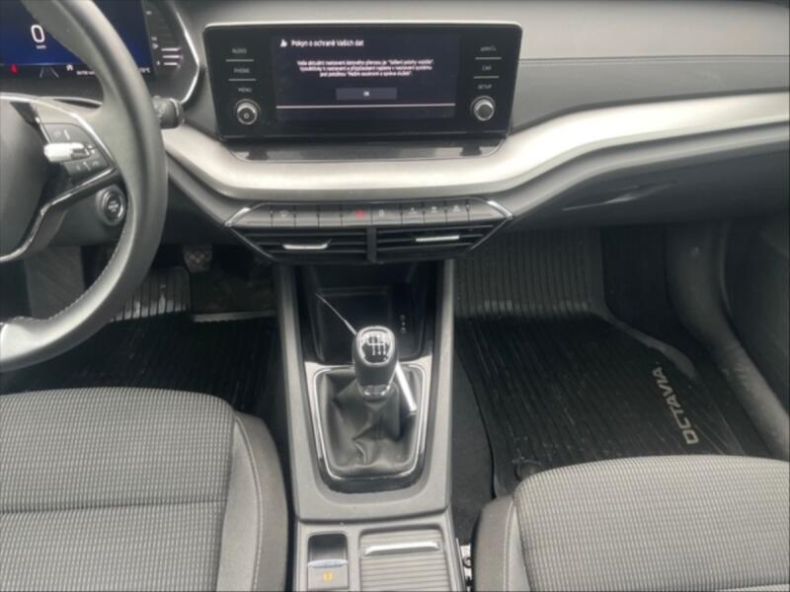 Škoda Octavia - hlavní fotka