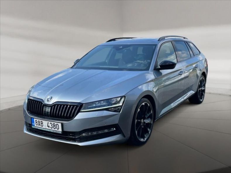 Škoda Superb - hlavní fotka