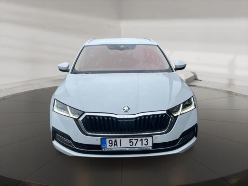 Škoda Octavia - hlavní fotka