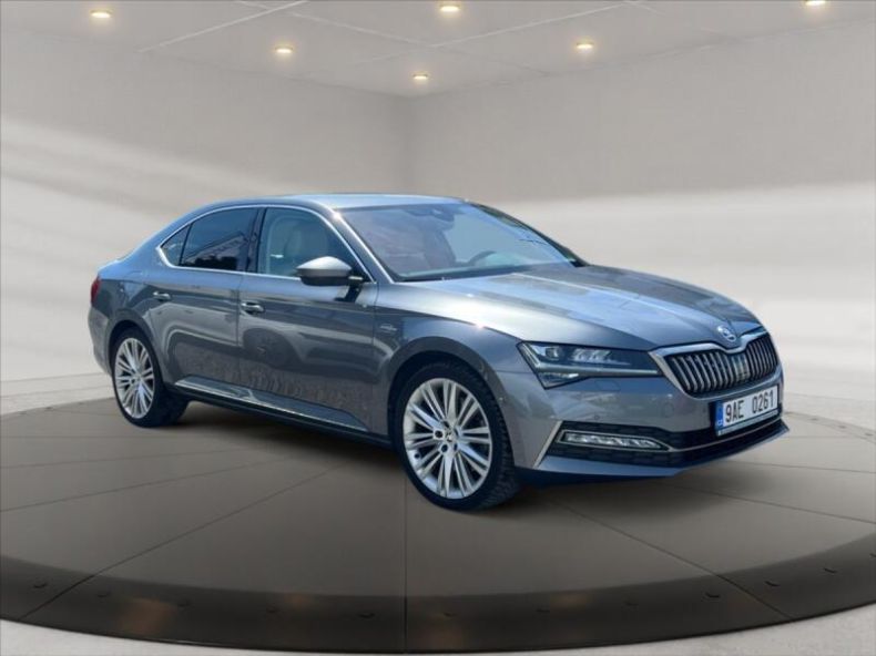 Škoda Superb - hlavní foto