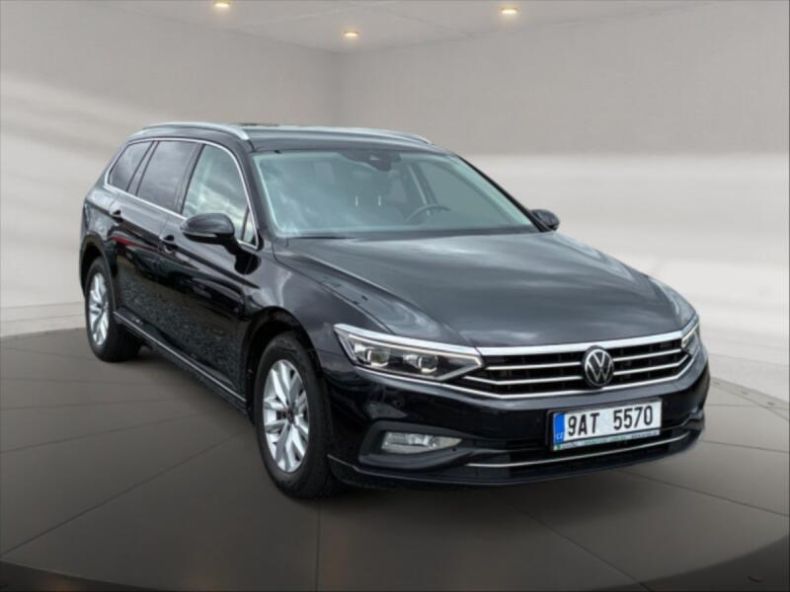 Volkswagen Passat - hlavní foto
