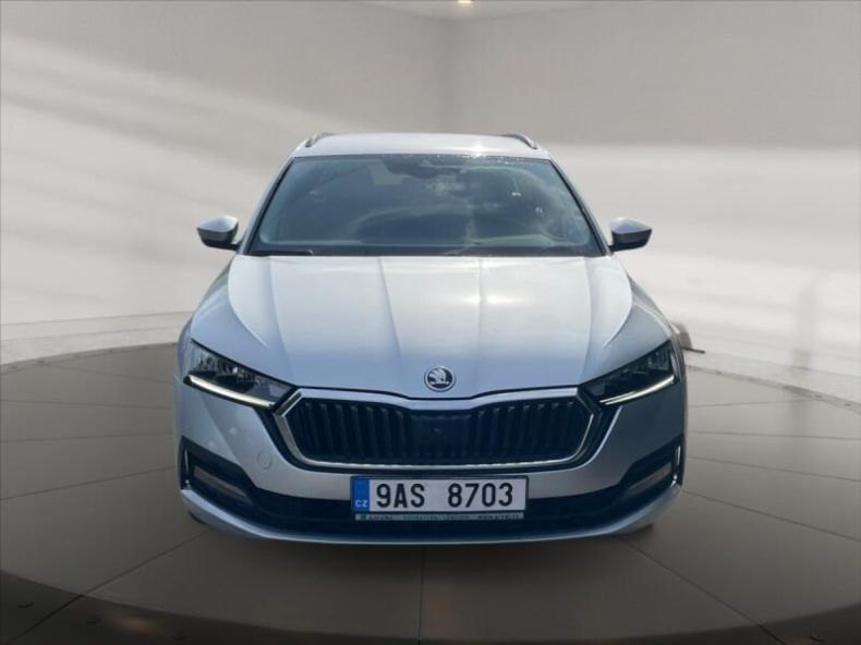Škoda Octavia - hlavní fotka