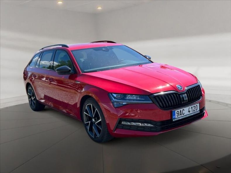 Škoda Superb - hlavní foto
