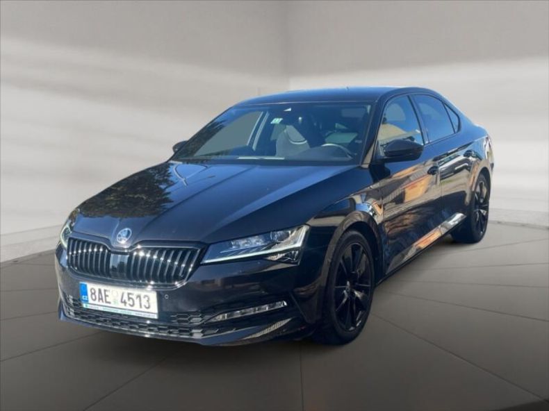Škoda Superb - hlavní fotka