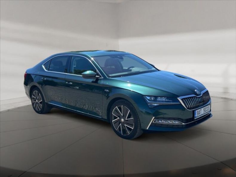 Škoda Superb - hlavní foto