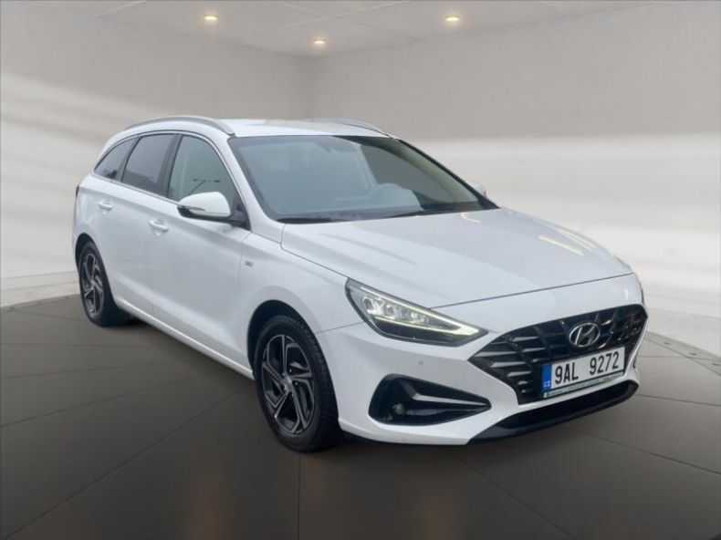 Hyundai i30 - hlavní foto