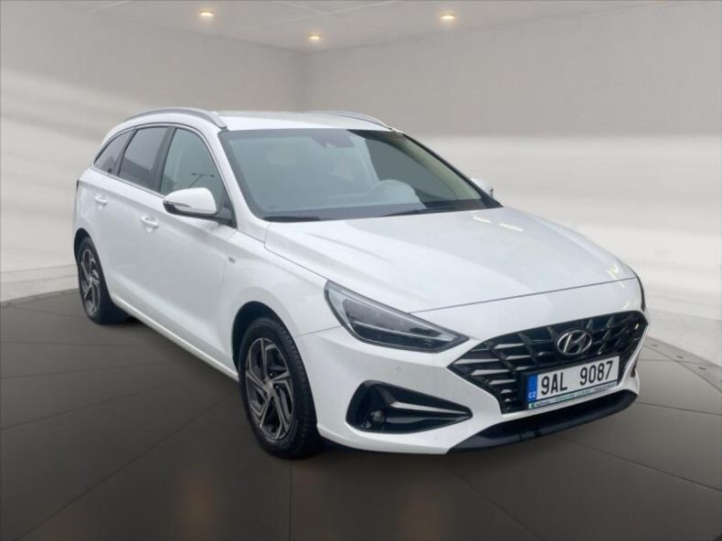 Hyundai i30 - hlavní foto