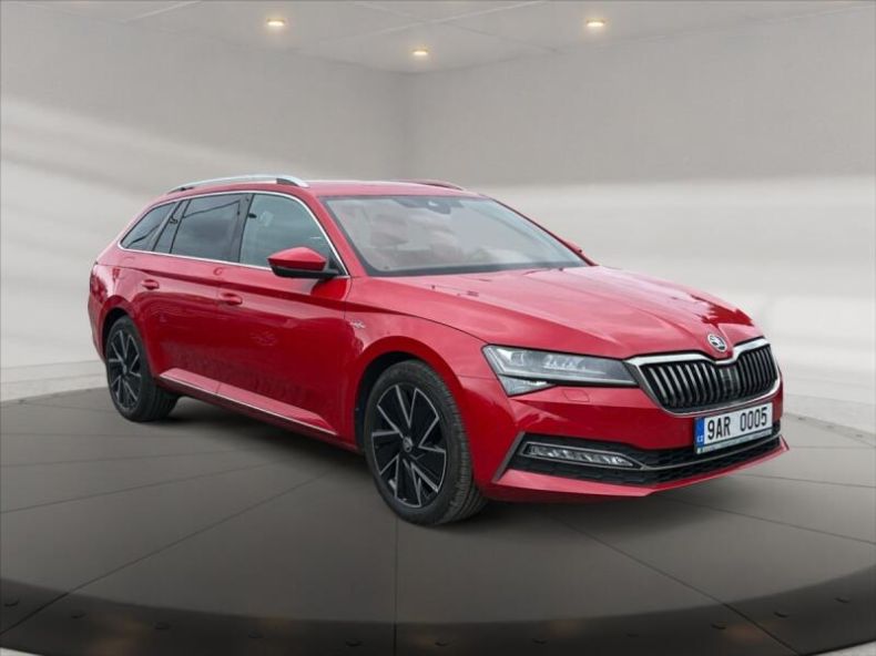 Škoda Superb - hlavní foto
