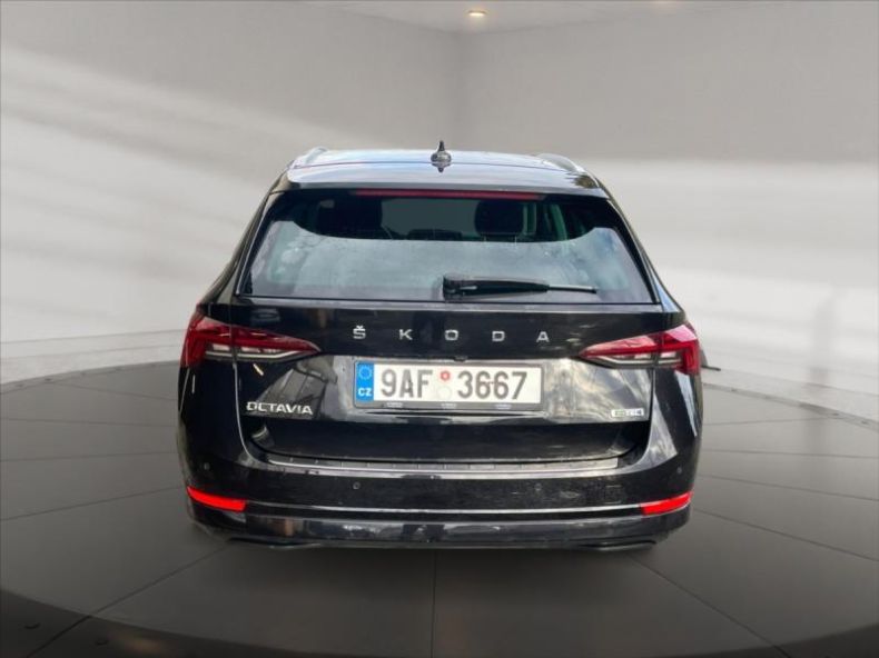 Škoda Octavia - hlavní fotka