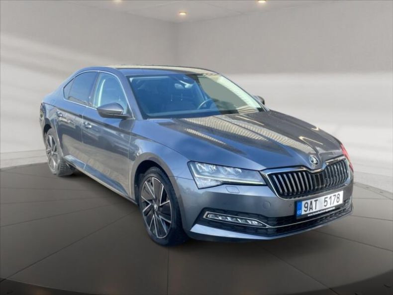 Škoda Superb - hlavní foto