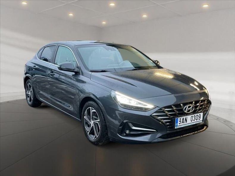 Hyundai i30 - hlavní foto