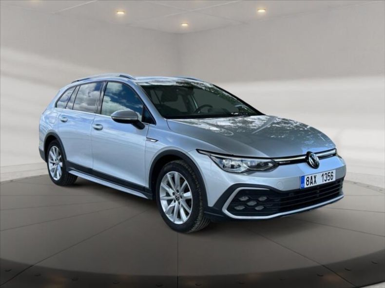 Volkswagen Golf - hlavní foto