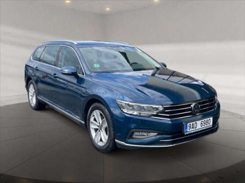 Volkswagen Passat - hlavní foto