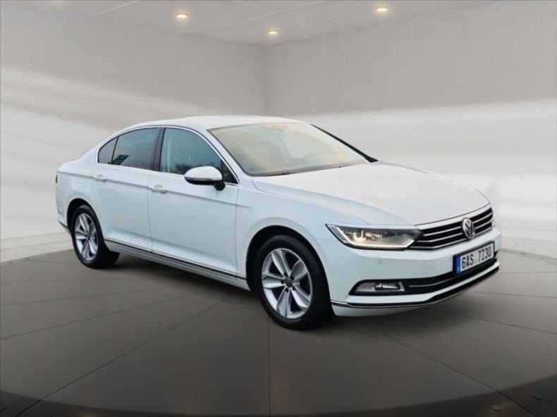 Volkswagen Passat - hlavní foto