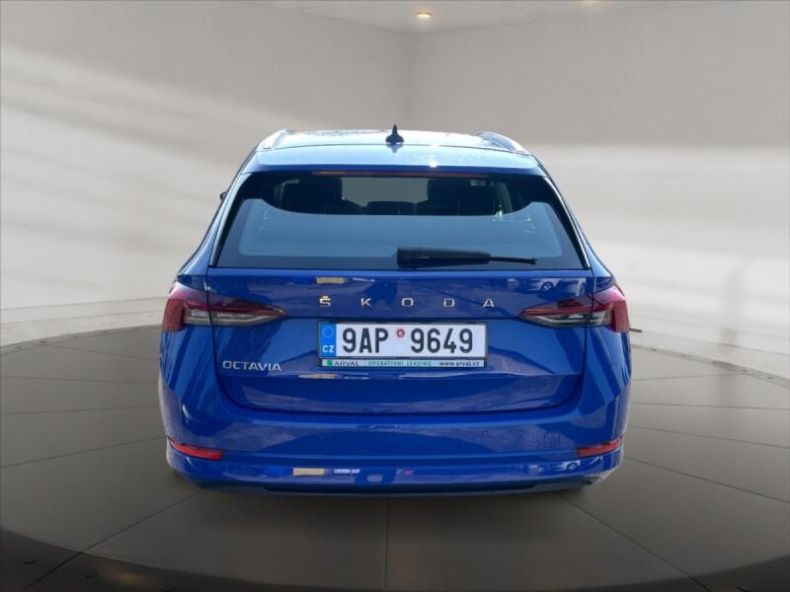 Škoda Octavia - hlavní fotka