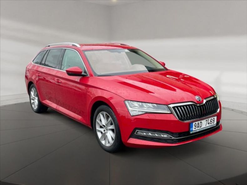Škoda Superb - hlavní foto
