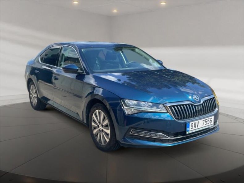 Škoda Superb - hlavní foto