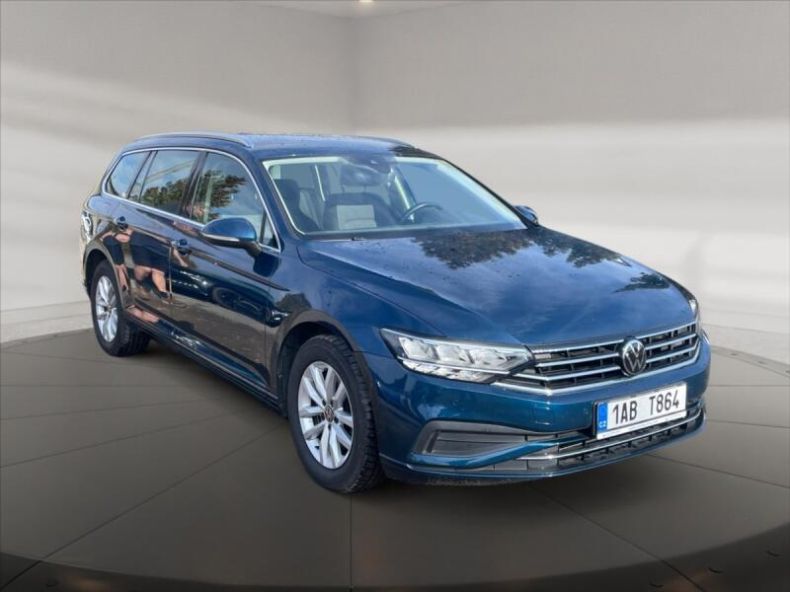 Volkswagen Passat - hlavní foto