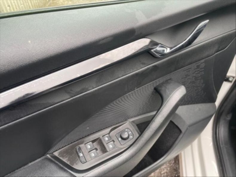 Škoda Octavia - hlavní fotka