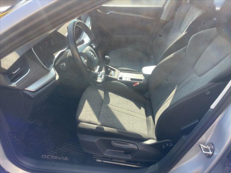 Škoda Octavia - hlavní fotka