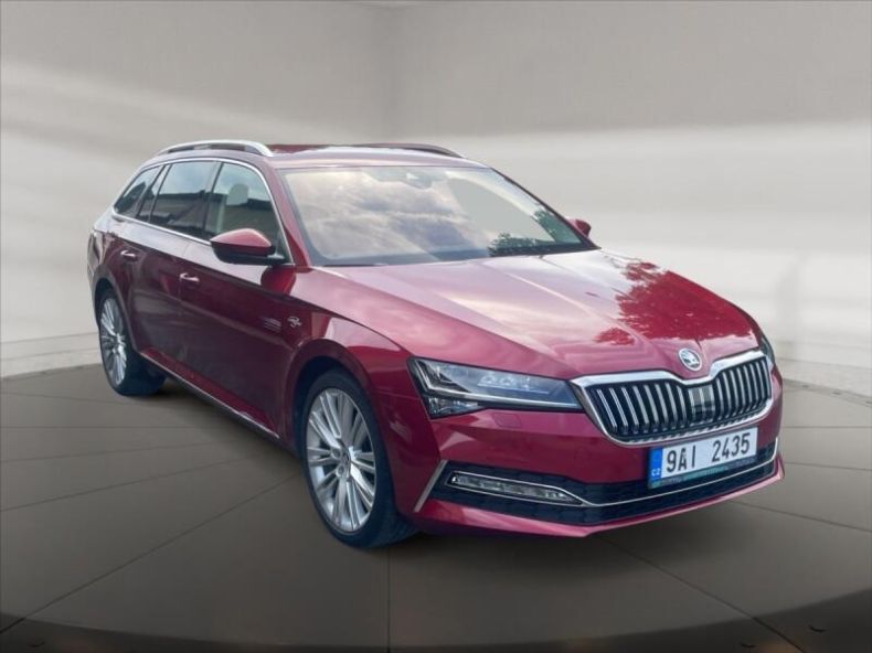 Škoda Superb - hlavní foto
