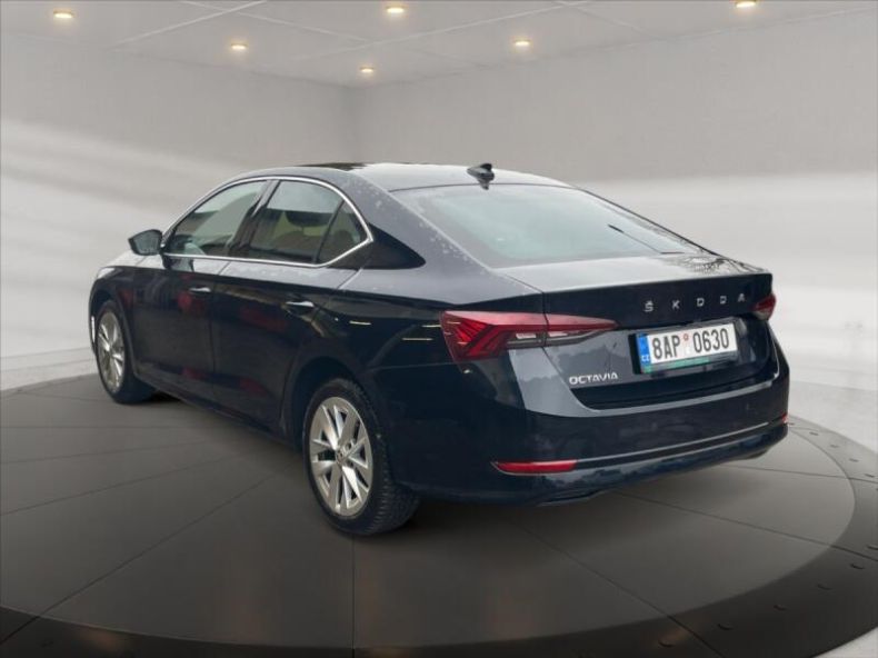 Škoda Octavia - hlavní fotka