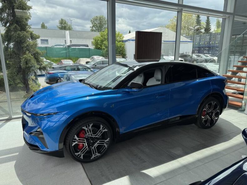 Alpine A390 - hlavní fotka