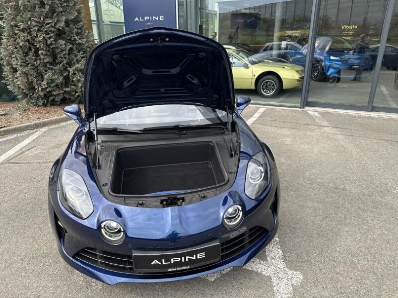 Alpine A110 - hlavní fotka