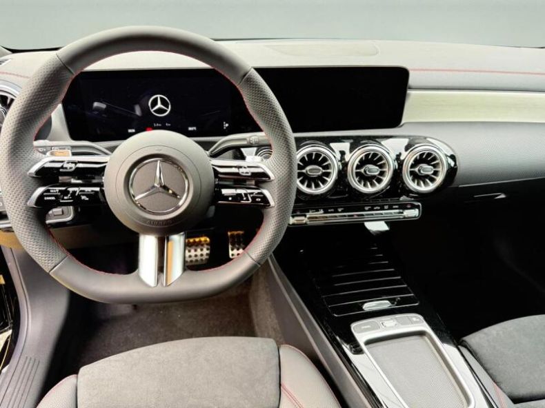 Mercedes Třída CLA - hlavní fotka