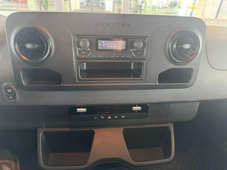 Mercedes Sprinter - hlavní foto